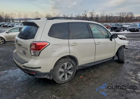 2017 Subaru Forester 2.5I Premium z USA, uszkodzony, nr VIN JF2SJAEC4HH518898